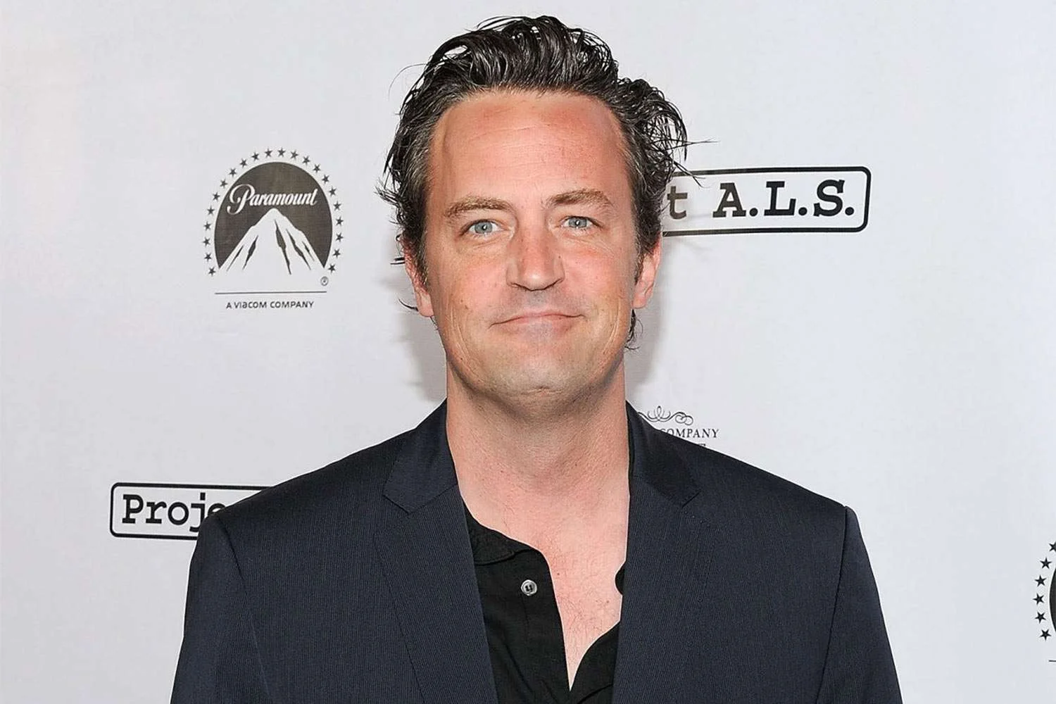 is Matthew perry dead? Read More About Matthew Perry.